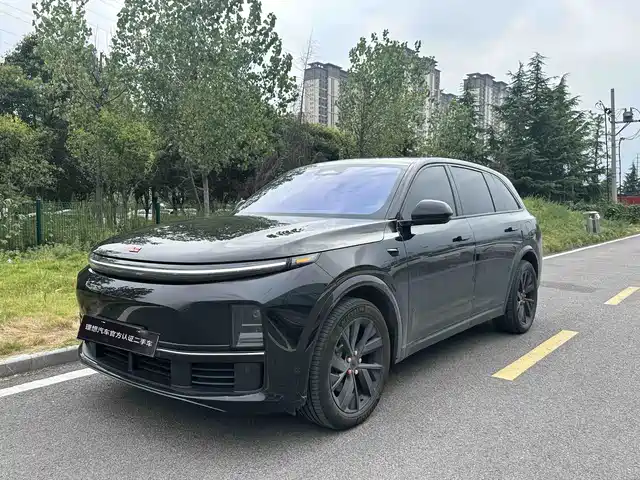 2023 Li Xiang L7
