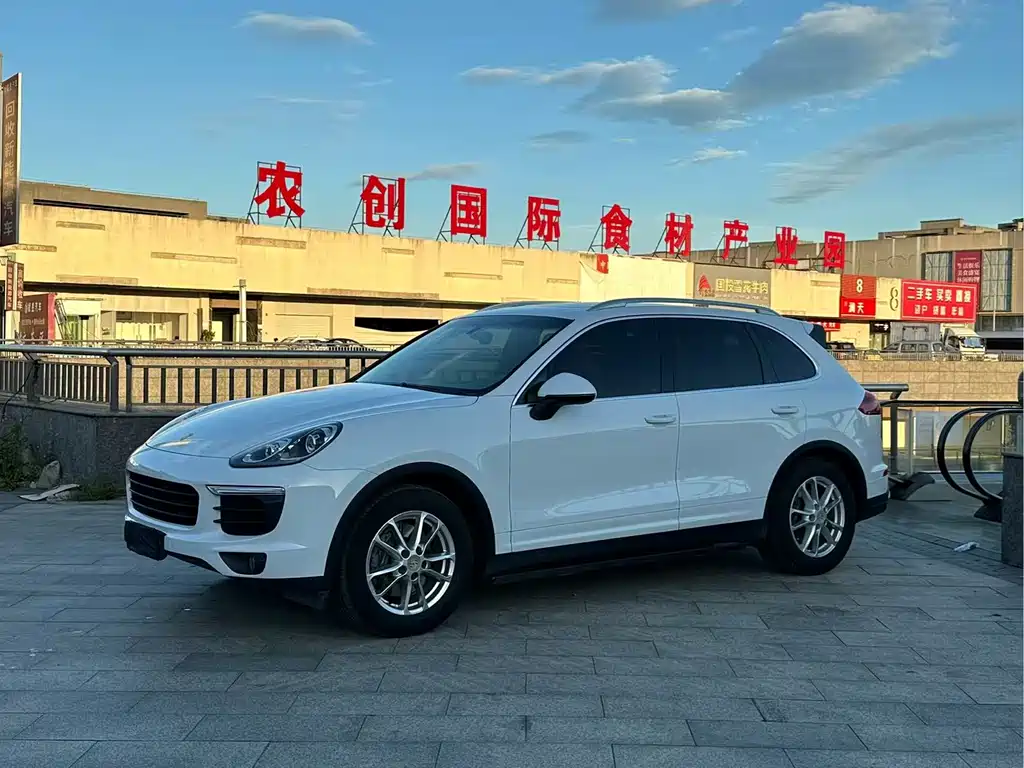 Porsche Cayenne 2015