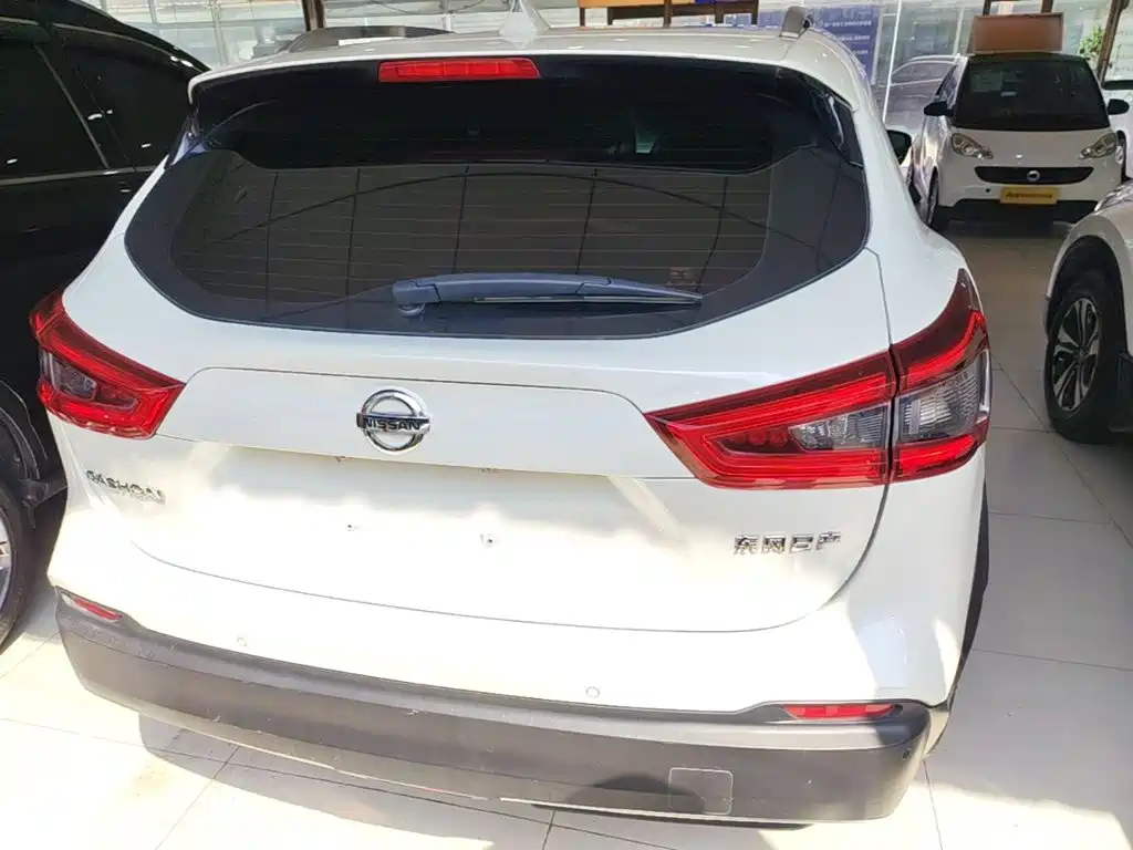 Nissan Qashqai — миниатюра 6