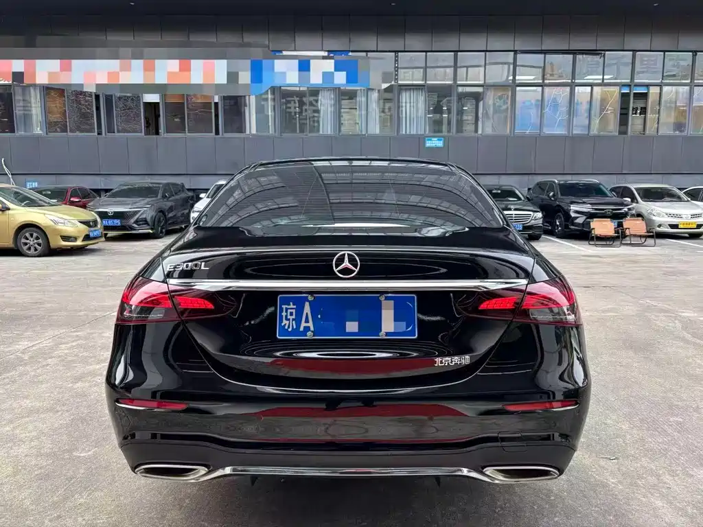 MERCEDES-BENZ E CLASS