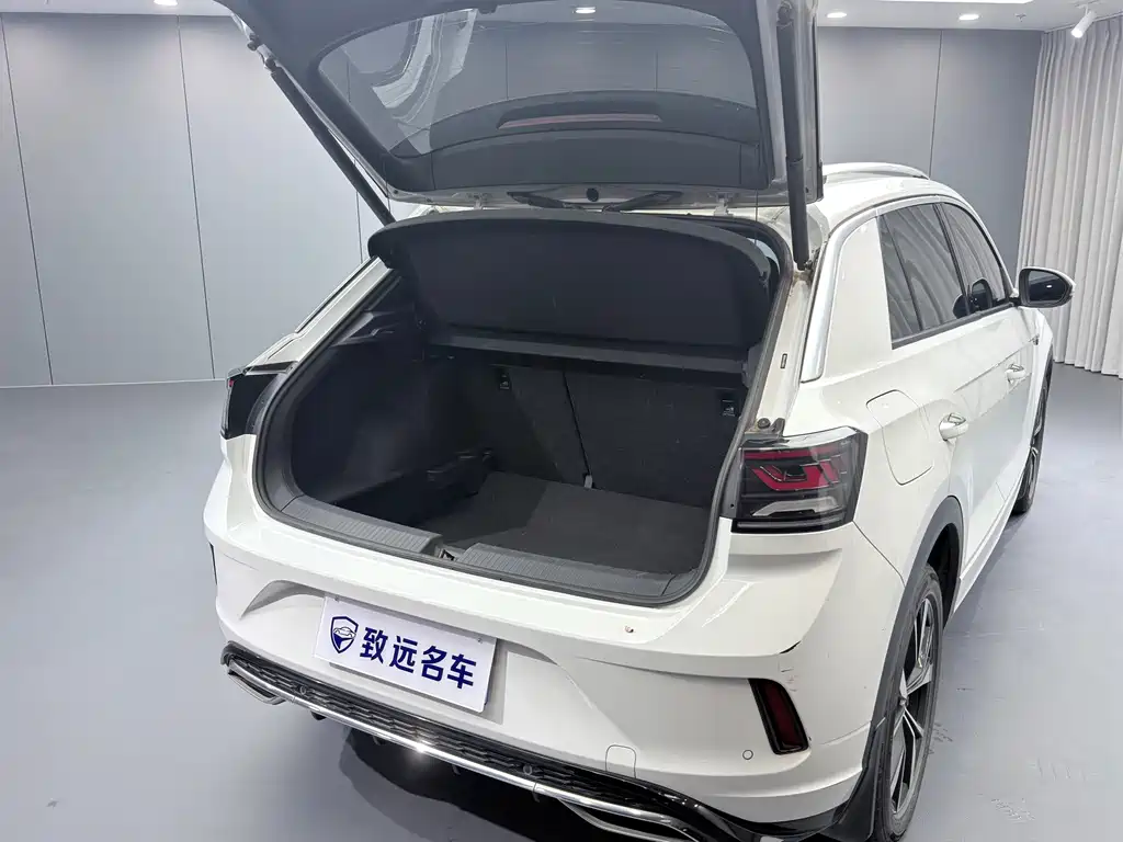 Volkswagen T-Roc — миниатюра 19