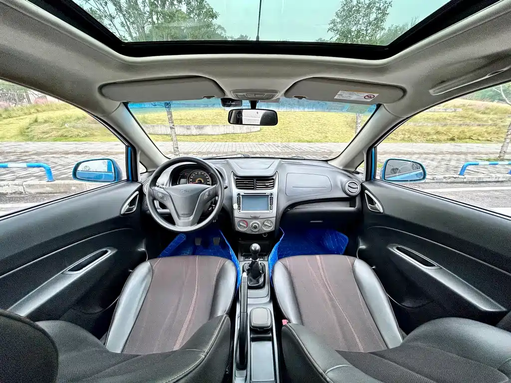 Chevrolet Sail — миниатюра 15