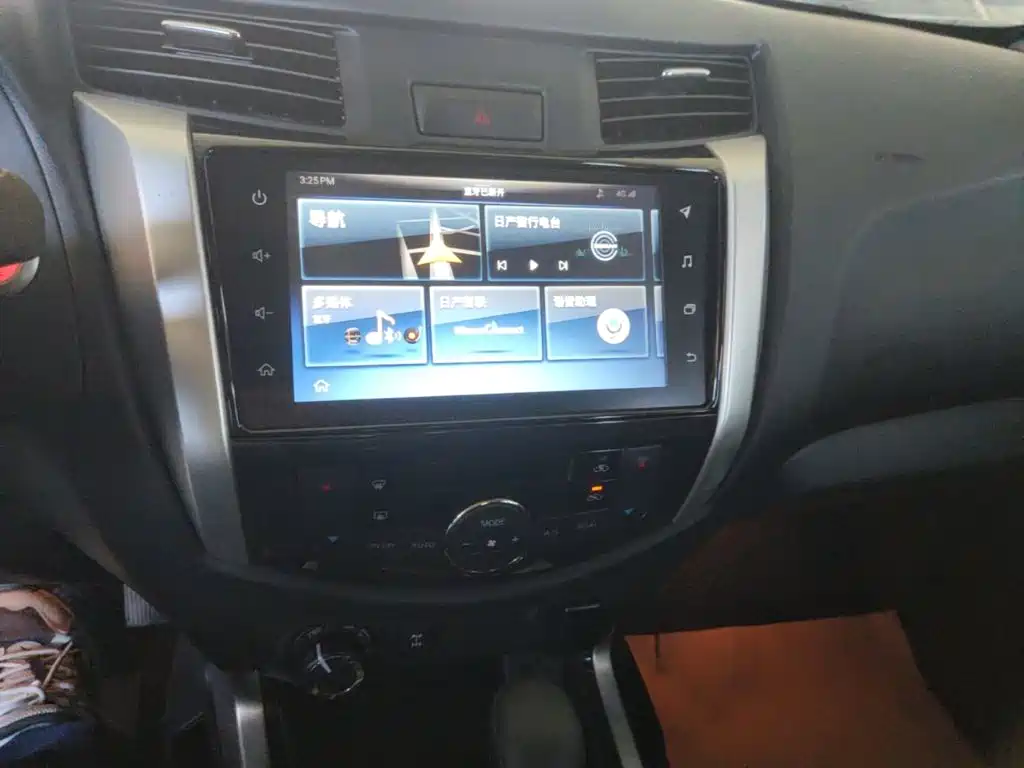 Nissan Terra — миниатюра 13