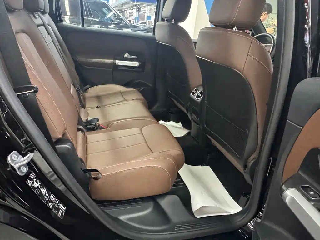 Mercedes-Benz GLB — миниатюра 7