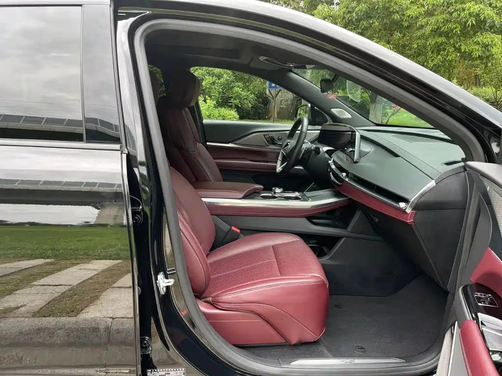 Cadillac XT5 — миниатюра 15