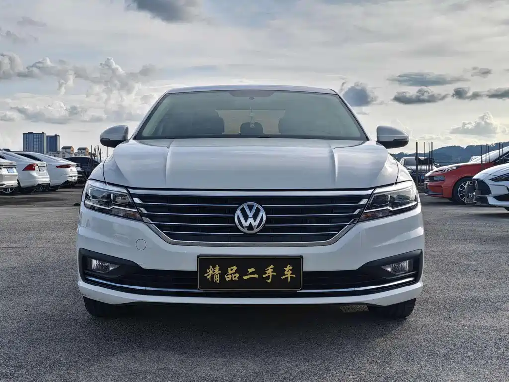 Volkswagen Lavida — миниатюра 2
