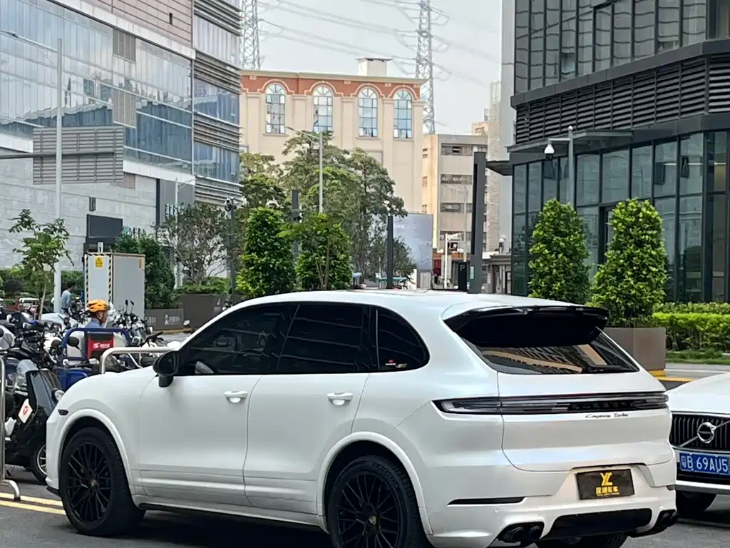 Porsche Cayenne 2011 Cayenne S 4.8L