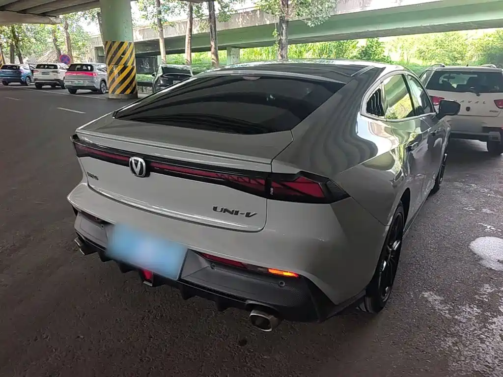 Changan UNI-V — миниатюра 7
