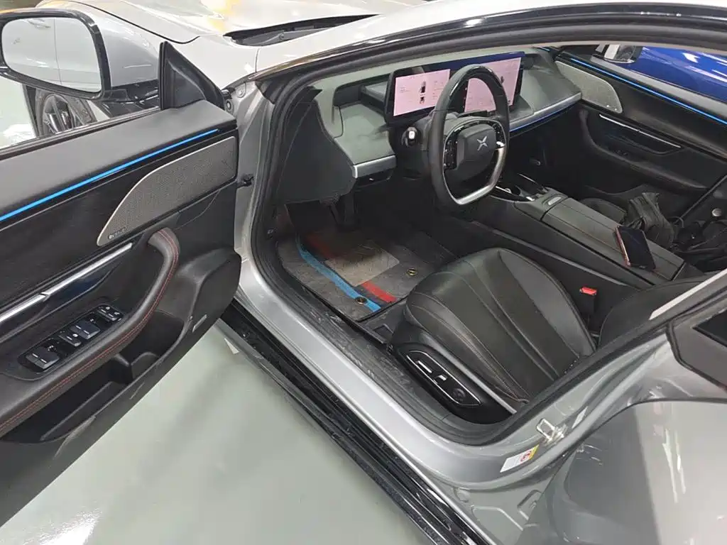 XPeng P7 — миниатюра 16