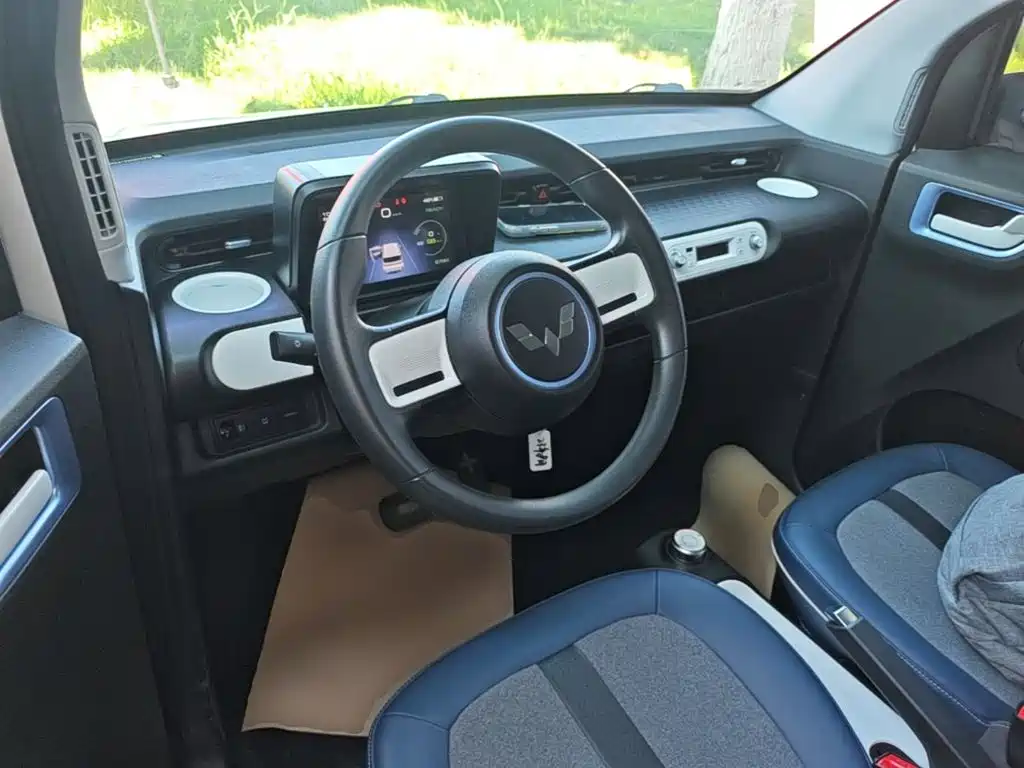 Wuling MINIEV — миниатюра 11
