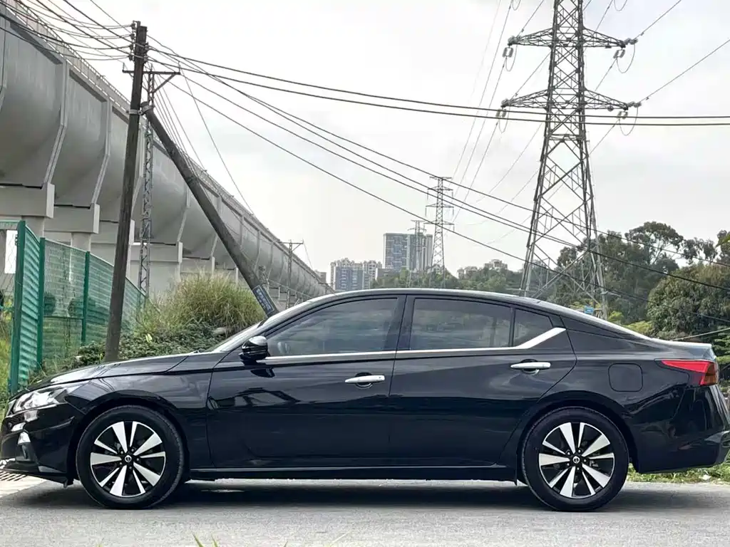 Nissan Teana — миниатюра 4