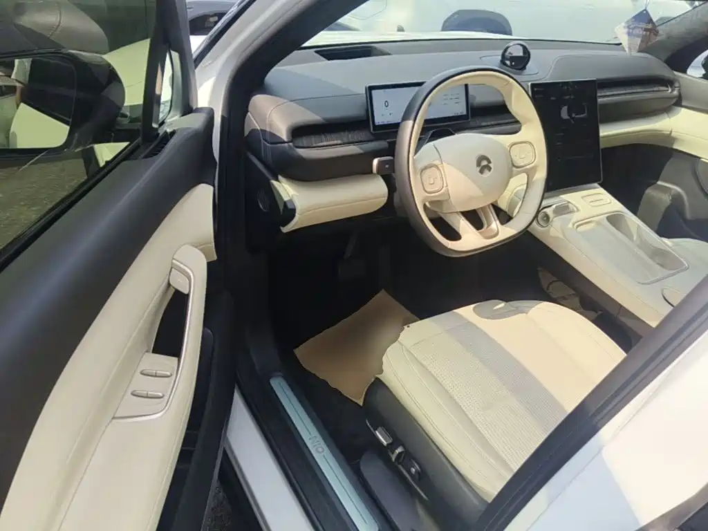 NIO ES6 — миниатюра 16