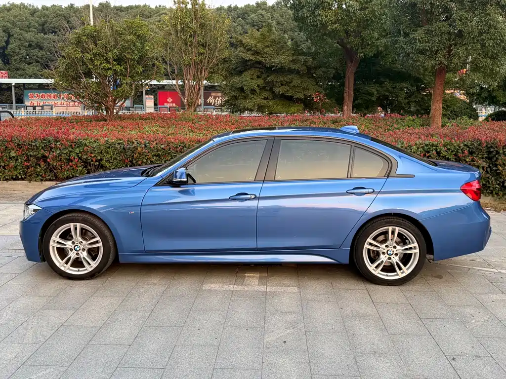 BMW 3 Series — миниатюра 3