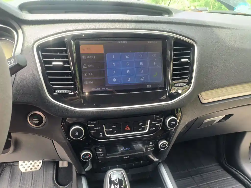 Geely Vision X6 — миниатюра 14