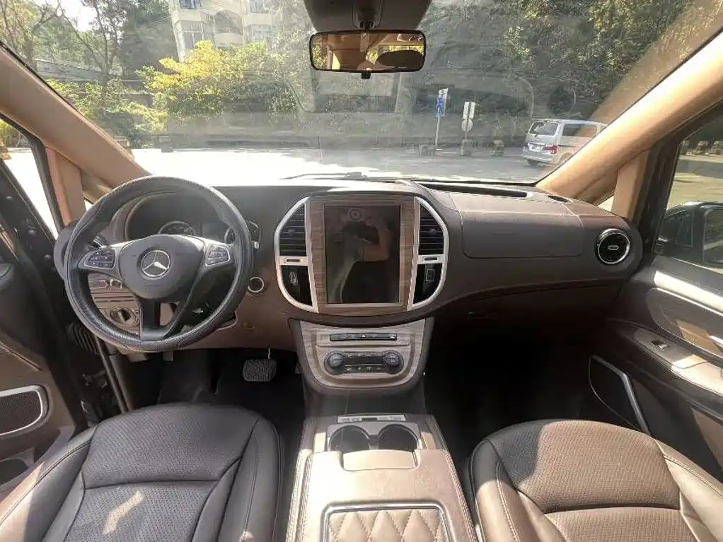 Mercedes-Benz Vito — миниатюра 16