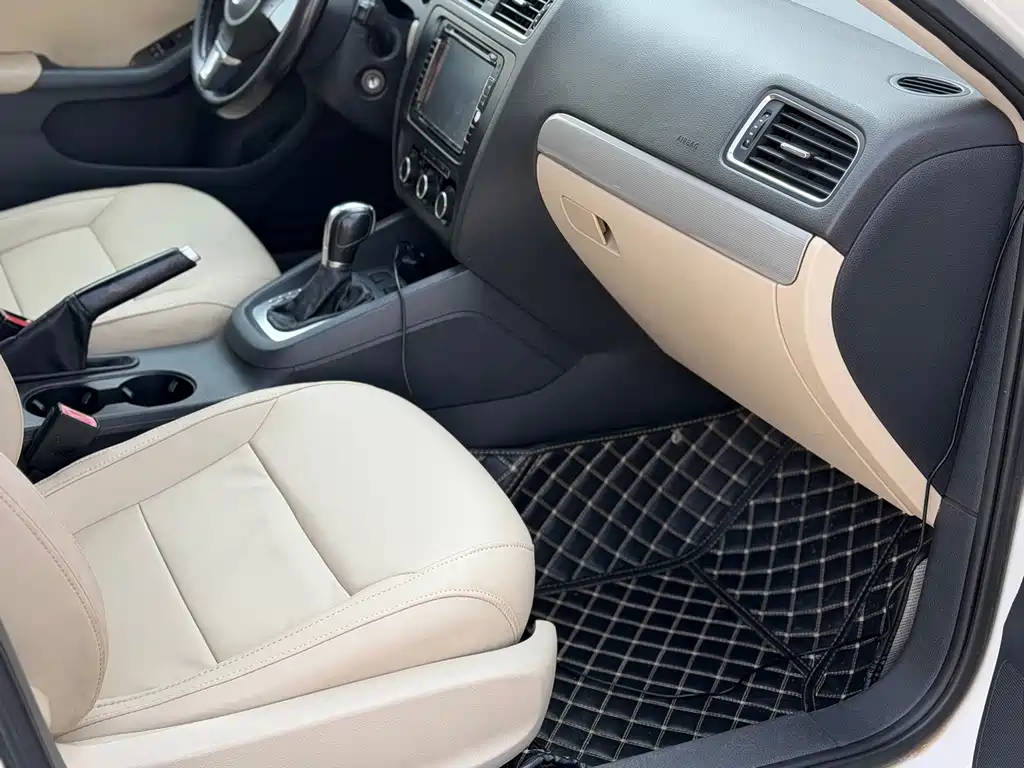 Volkswagen Sagitar — миниатюра 8