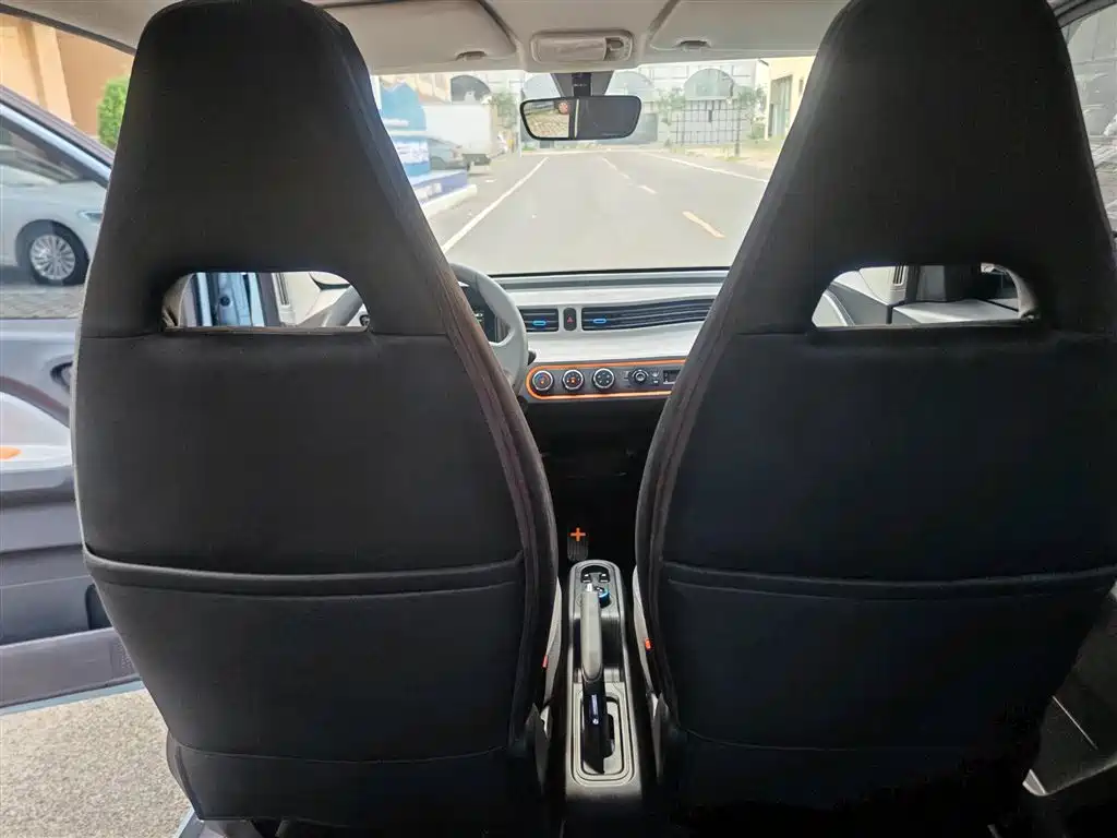 Wuling MINIEV — миниатюра 16