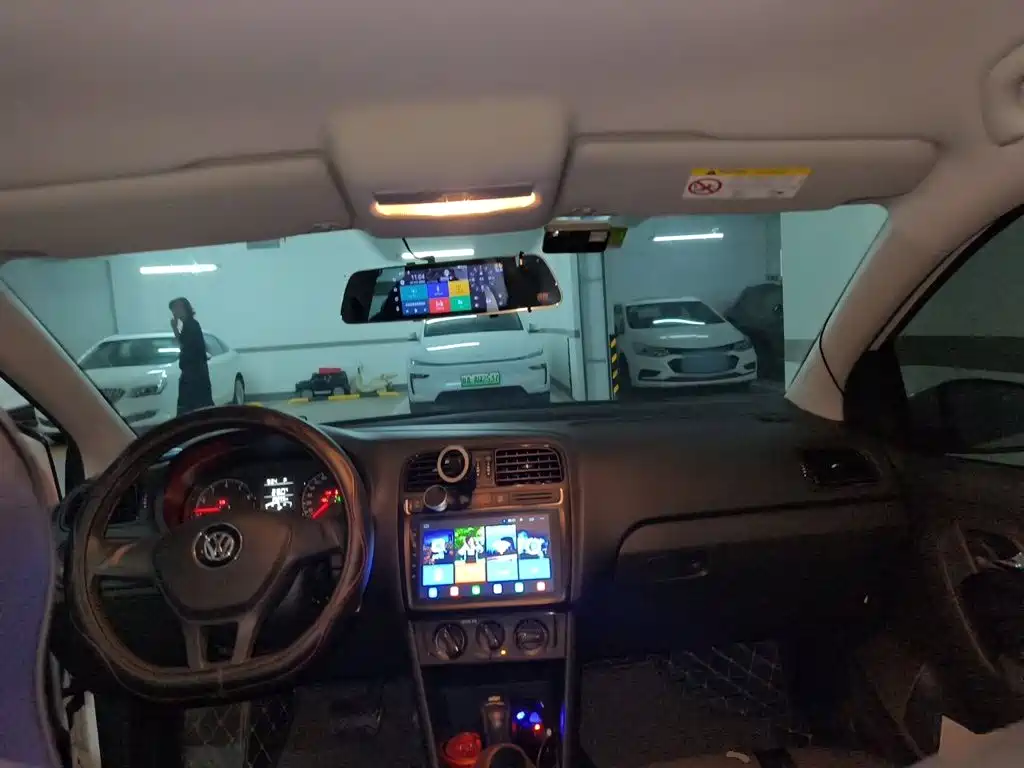 Volkswagen Polo — миниатюра 5
