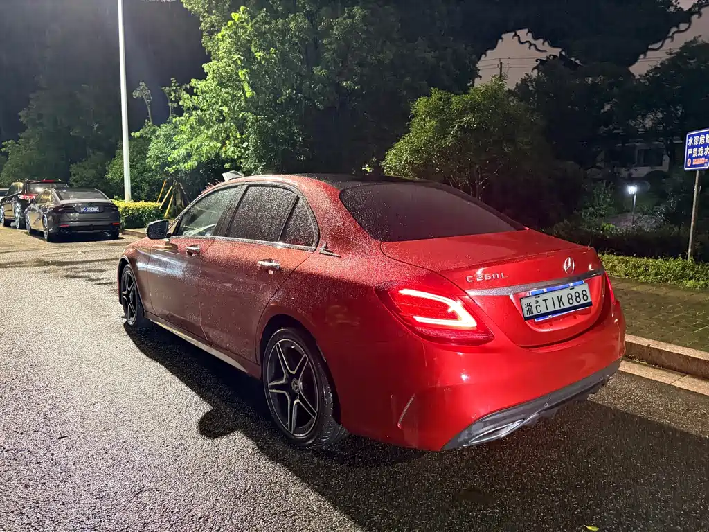 Mercedes-Benz C-Class — миниатюра 8