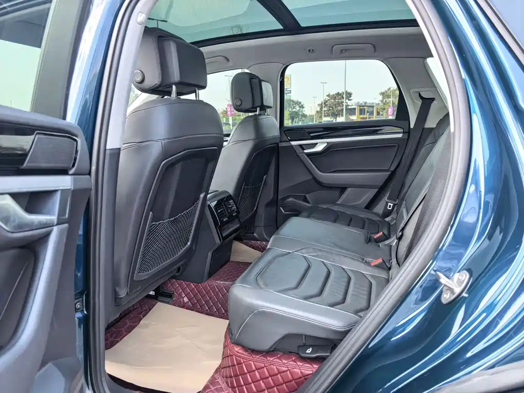 Volkswagen Touareg — миниатюра 11