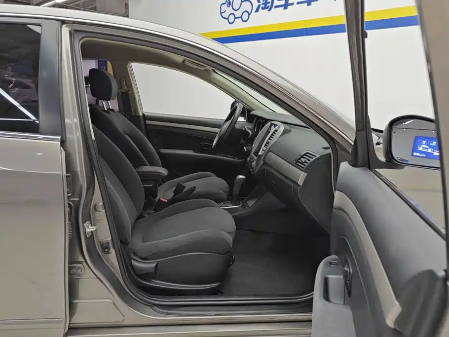 Nissan Sylphy — миниатюра 8