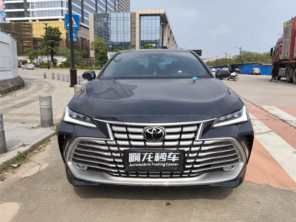 Toyota Avalon — миниатюра 2