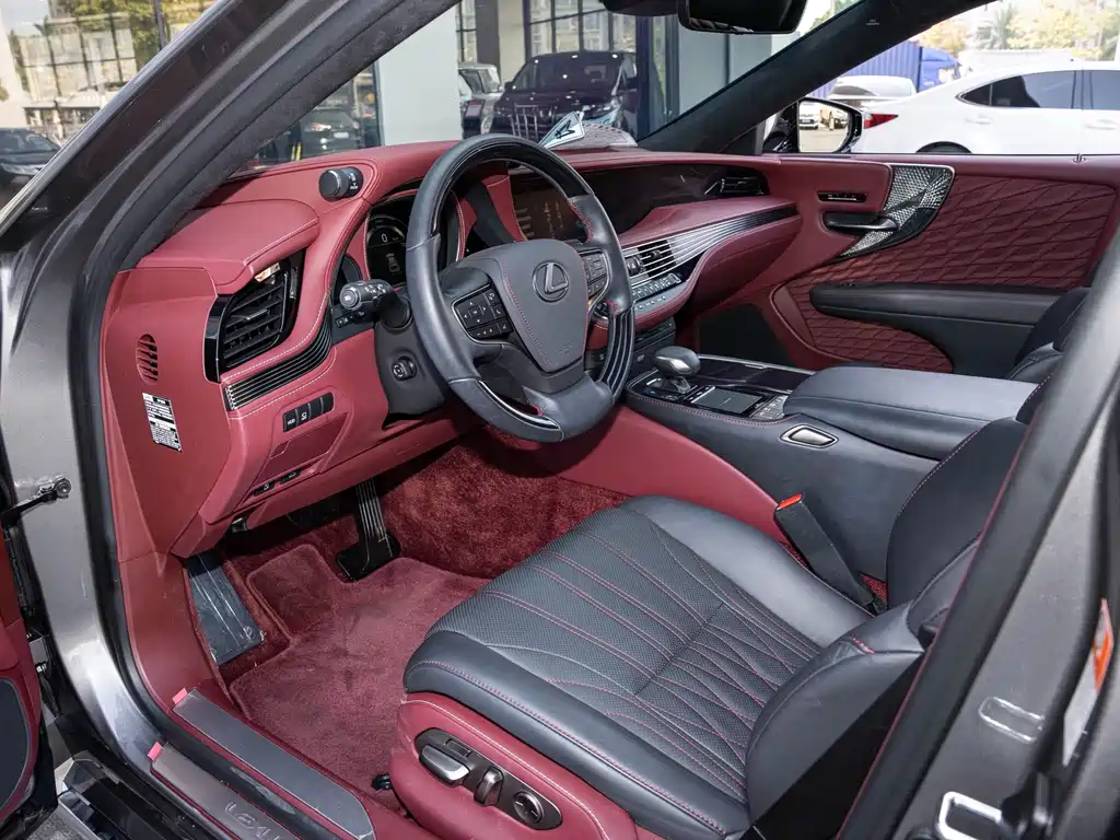 Lexus LS — миниатюра 9