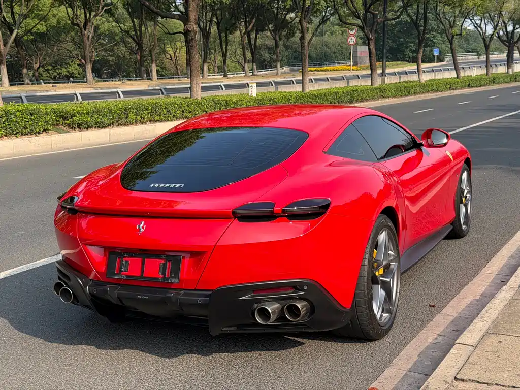 Ferrari Roma — миниатюра 5