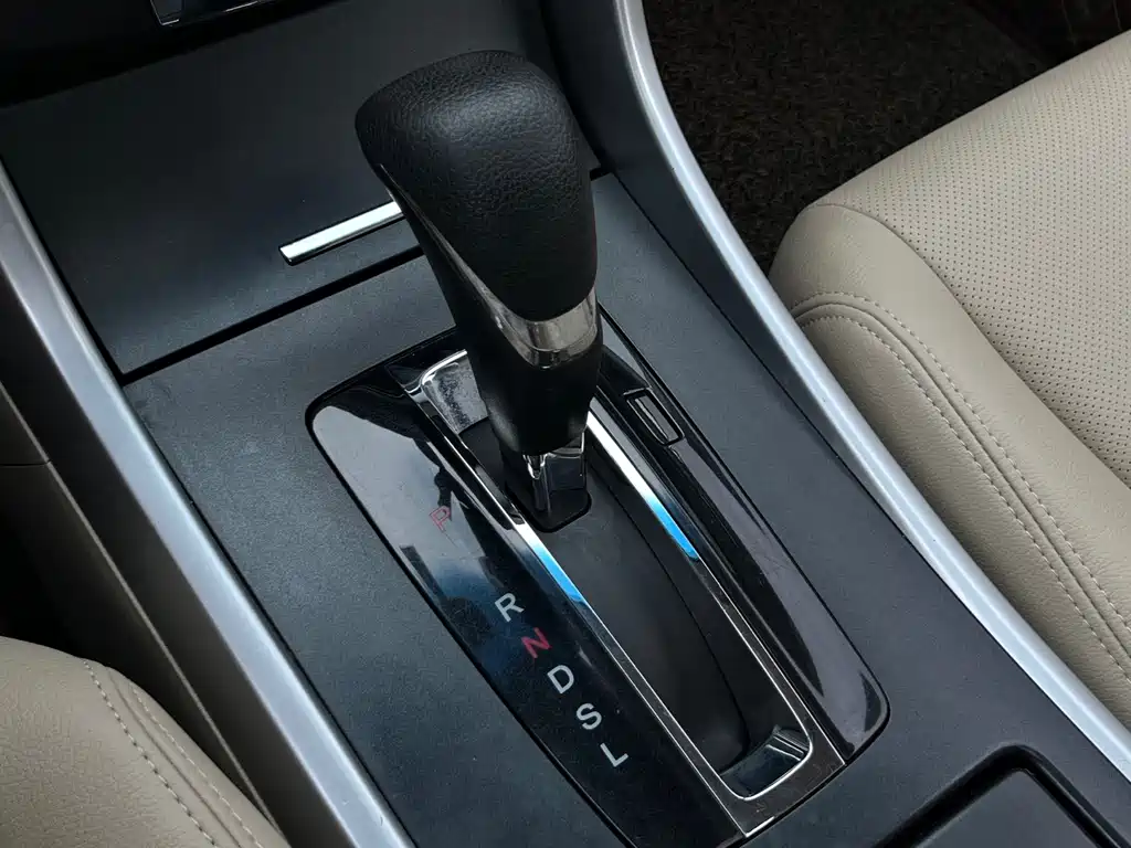 Honda Accord — миниатюра 20
