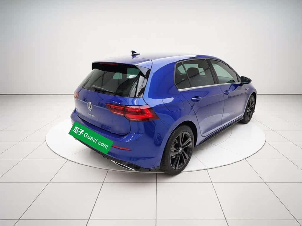 Volkswagen Golf 1.4 л 2021 г. Голубой, пробег 31300 км