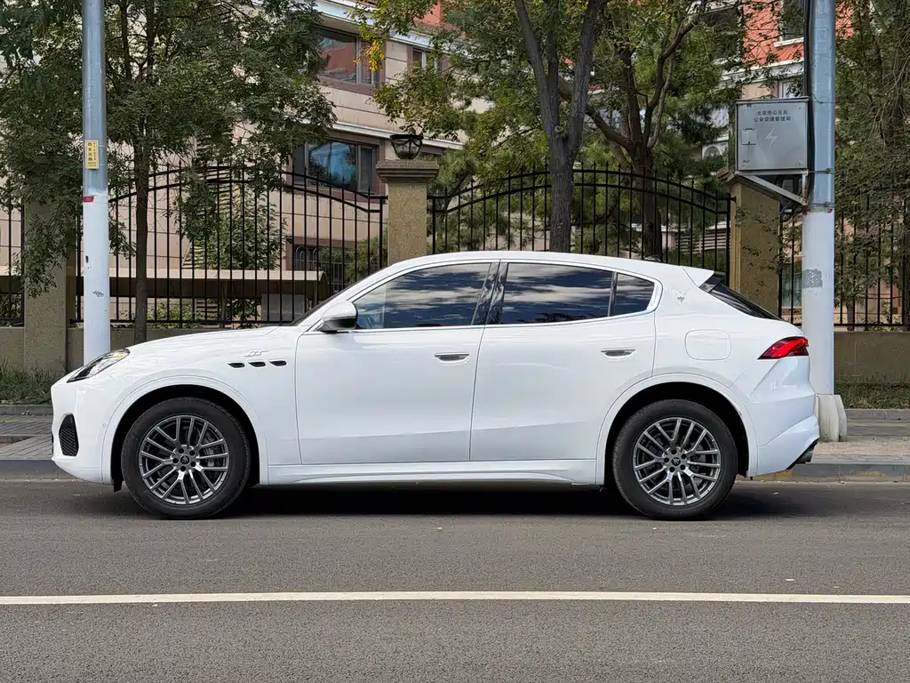 Maserati Grecale — миниатюра 3