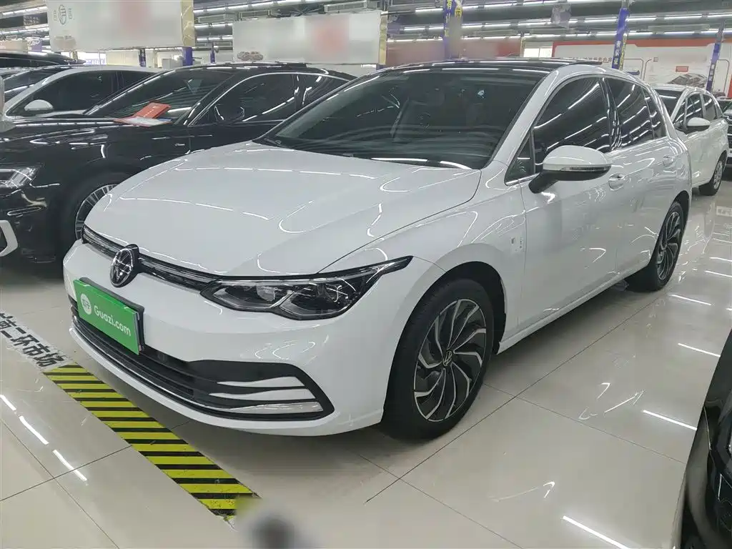 Volkswagen Golf 2023