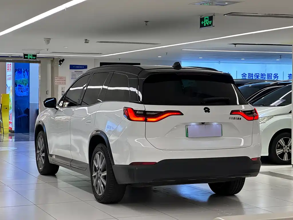 NIO ES8 — миниатюра 6
