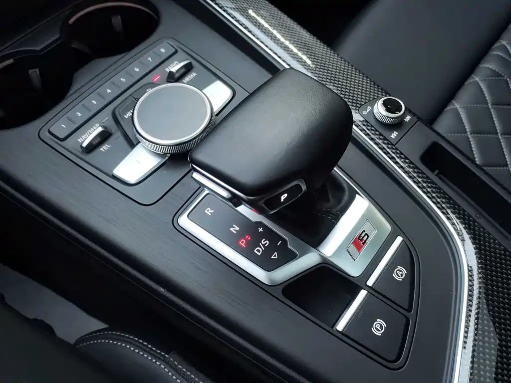 Audi S4 — миниатюра 14