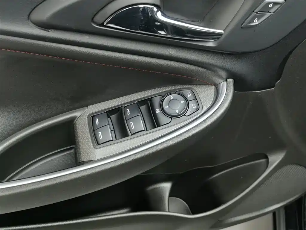 CHEVROLET MAI RUIBAO XL