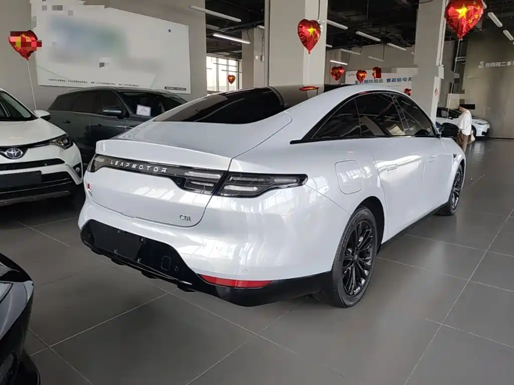 Leapmotor Leapmotor C01 — миниатюра 7