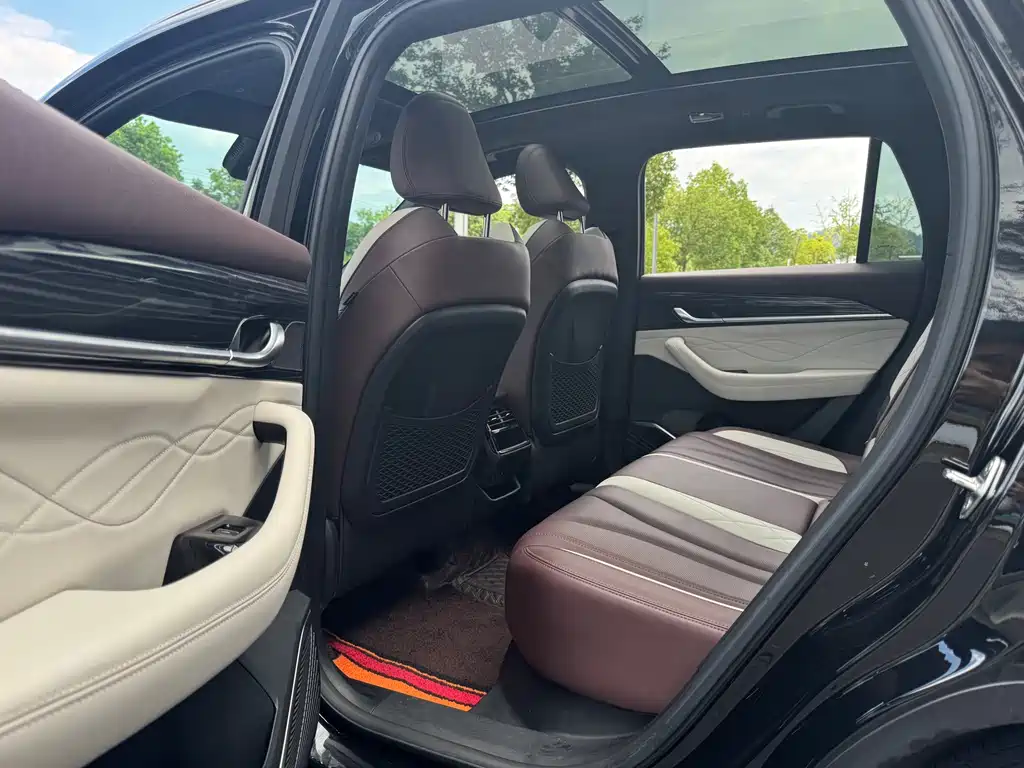 Geely Xingyue L — миниатюра 12