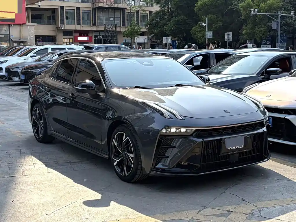 Lynk & Co 03 — миниатюра 3