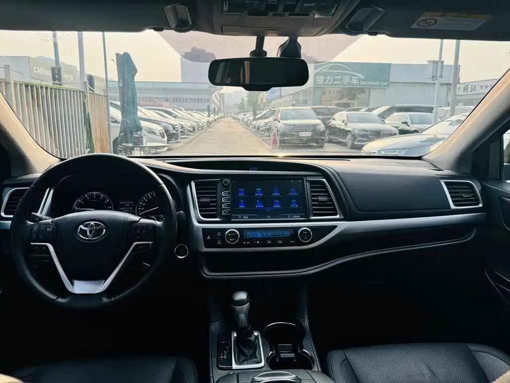 Toyota Highlander — миниатюра 20