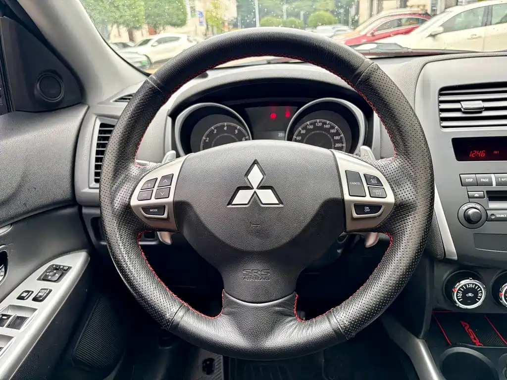 Mitsubishi ASX — миниатюра 6