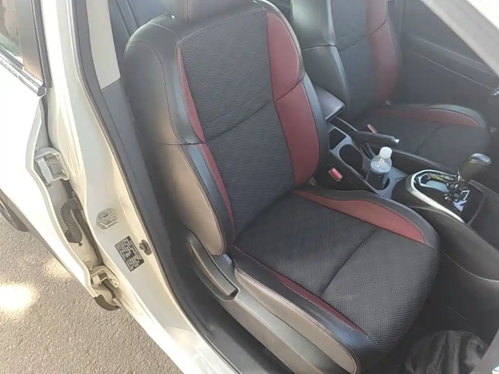 Nissan Qashqai — миниатюра 25