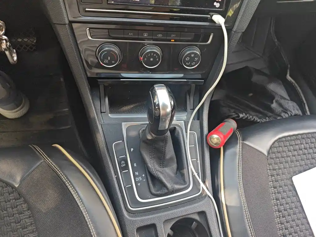 Volkswagen Golf — миниатюра 15