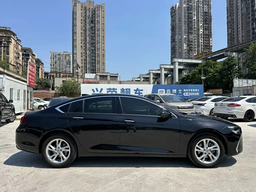 Buick Regal — миниатюра 7