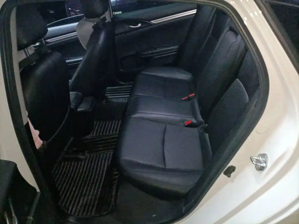 Honda Civic — миниатюра 13