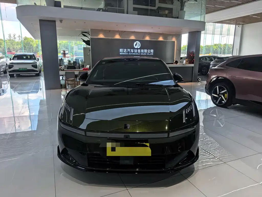 Lynk & Co 10 — миниатюра 2