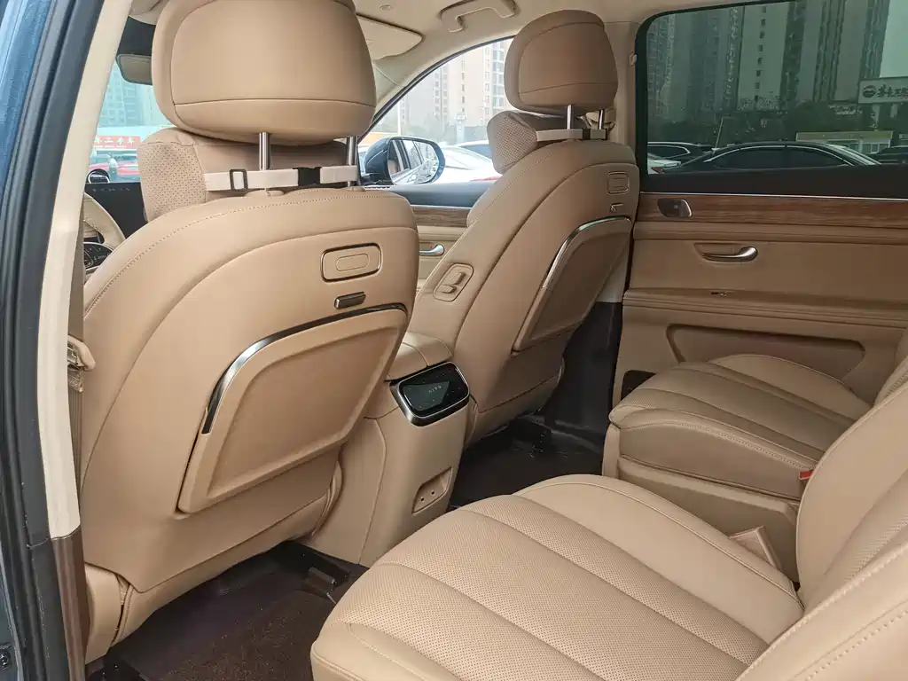 AITO ASK THE WORLD M7