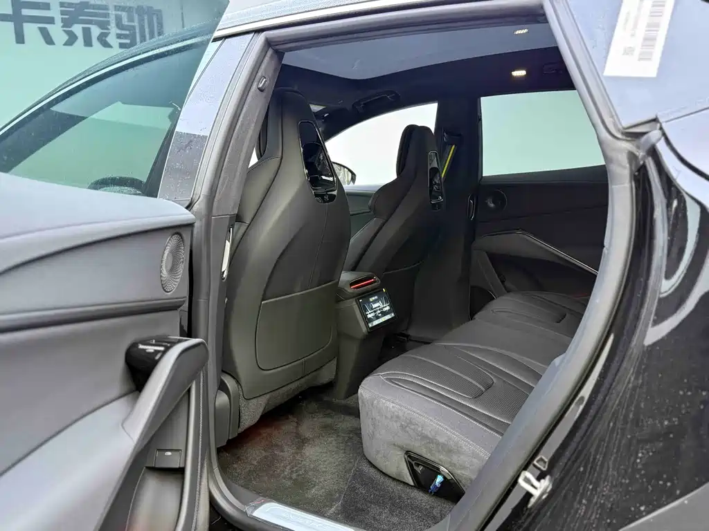 LOTUS SPORTS CAR ELETRE