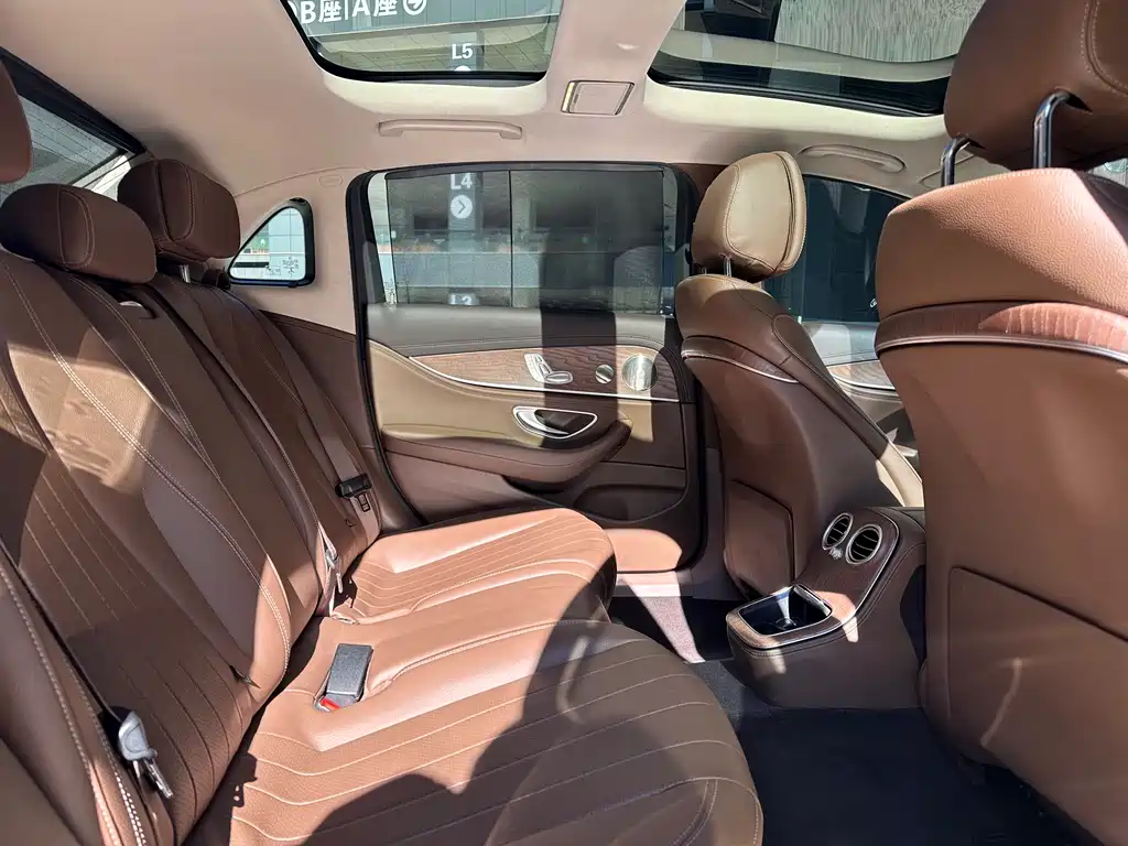 MERCEDES-BENZ E CLASS