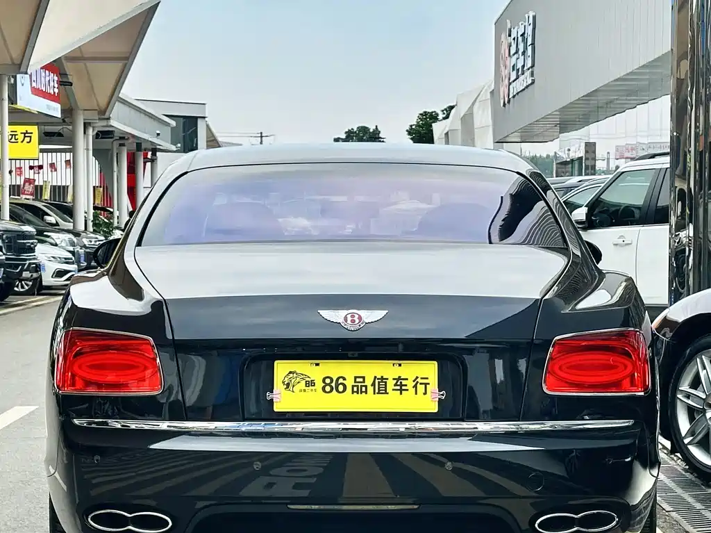 Bentley Flying Spur — миниатюра 3