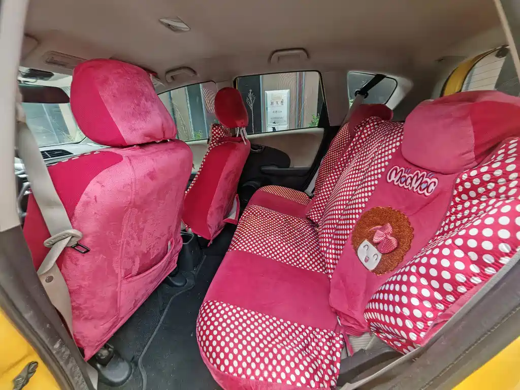Honda Fit — миниатюра 6